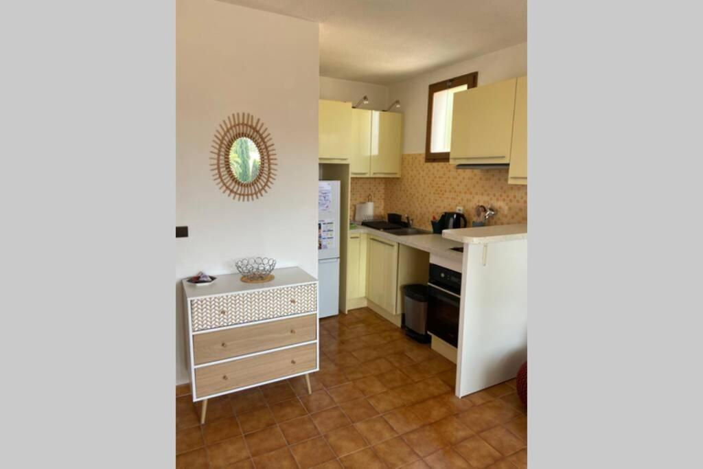 T2- 2adultes/2enfants centre-ville, proche plages Cavalaire-sur-Mer Extérieur photo